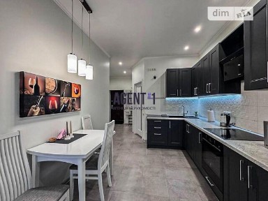 Продаж 1к квартири 42.8 кв. м на вул. Тополева 6 • ID 34897824