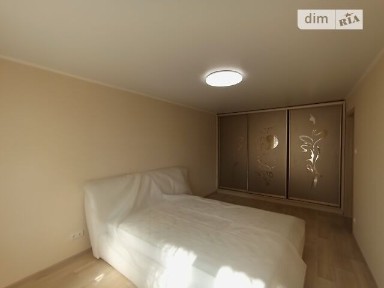 Продаж 2к квартири 47.7 кв. м на вул. Краснова • ID 34894908