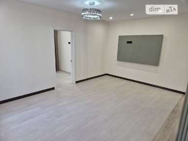 Продаж 2к квартири 44 кв. м на вул. Героїв України 58 • ID 34894018