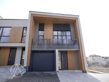 Продаж 2 поверхового таунхауса з ділянкою на 3 сотки, 169 кв. м, 4 кімнати, на вул. Нагірна • ID 34089321