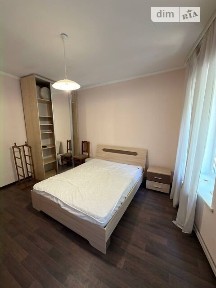 Продаж 3к квартири 71.6 кв. м на вул. Південна • ID 34889850