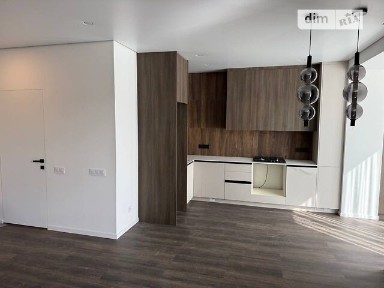Продаж 3к квартири 83 кв. м на вул. Панаса Мирного 16/3 • ID 34887704