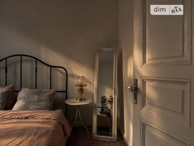 Продаж 1к квартири 28 кв. м на вул. Театральна 26 • ID 34886384