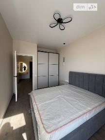 Продаж 1к квартири 42 кв. м на вул. Краснова • ID 34886240
