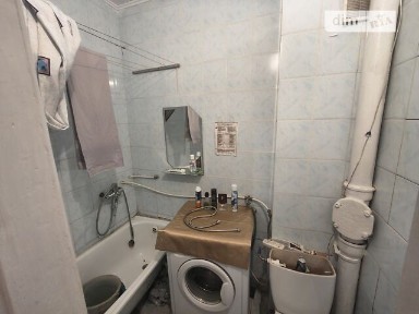 Продаж 1к квартири 32 кв. м на вул. Морозова 28 • ID 34885938