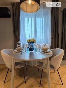 Продаж 2к квартири 45 кв. м на вул. Богдана Хмельницького • ID 34883631