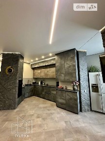 Продаж 2к квартири 194.2 кв. м на вул. Яровиця 7 • ID 34883283