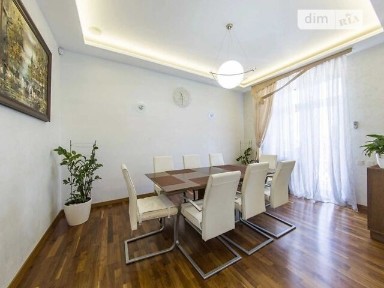 Продаж 3к квартири 210 кв. м на вул. Ярославів Вал 13 • ID 34883442
