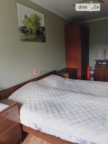 Продаж 2к квартири 44 кв. м на вул. Захисників України • ID 34883434