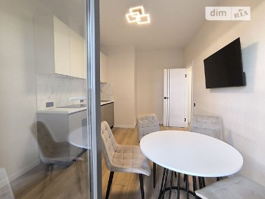 Продаж 2к квартири 69.5 кв. м на вул. Краснова • ID 34883160