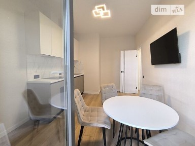 Продаж 2к квартири 69.5 кв. м на вул. Краснова • ID 34883160