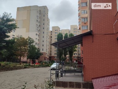 Продаж 2к квартири 67 кв. м на вул. Євгена Чикаленка • ID 34882977
