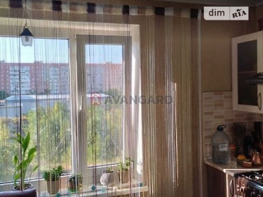 Продаж 3к квартири 67 кв. м на вул. Автозаводська 54 • ID 34882512