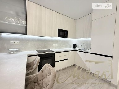 Продаж 3к квартири 76 кв. м на вул. Причальна 14 • ID 34880259