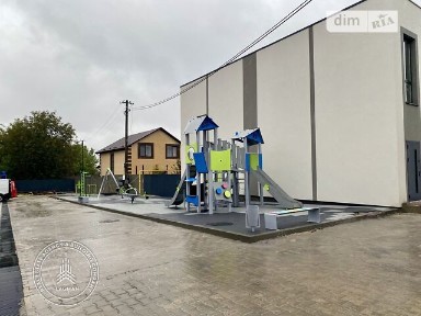 Продаж 2 поверхового таунхауса з ділянкою на 1.2 сотки, 69 кв. м, 2 кімнати, на вул. Польова • ID 33597998