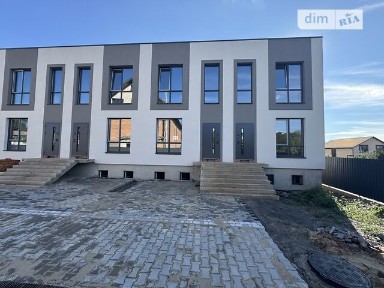 Продаж 2 поверхового таунхауса з ділянкою на 1.5 сотки, 135 кв. м, 3 кімнати, на вул. Мирна • ID 33548475