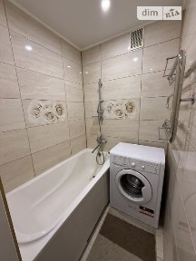 Продаж 2к квартири 42 кв. м на просп. Миру • ID 34878145