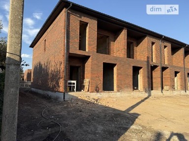Продаж 2 поверхового таунхауса з ділянкою на 2 сотки, 120 кв. м, 4 кімнати, на вул. Винниченка • ID 33460333