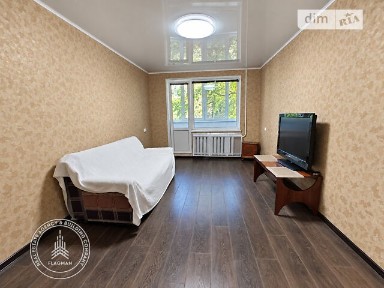Продаж 2к квартири 47 кв. м на вул. Андрія Первозванного 77 • ID 34873505