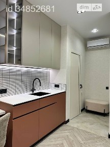 Продаж 1к квартири 42 кв. м на вул. Краснова 16 • ID 34852681