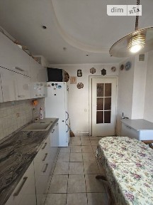 Довготривала оренда 3к квартири на вул. Сержа Лифаря 18 • ID 34930160