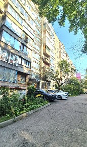 Продаж 3-кімнатна біля ТЦ 