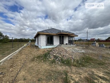 Продаж 1 поверхового будинку з ділянкою на 8 соток, 116 кв. м, 3 кімнати, на вул. Українська • ID 34934032