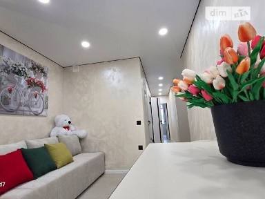 Продаж 3к квартири 58 кв. м на вул. Смакули 8 • ID 34934093