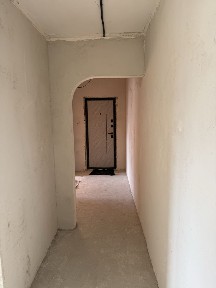 Продається три кімнатна квартира