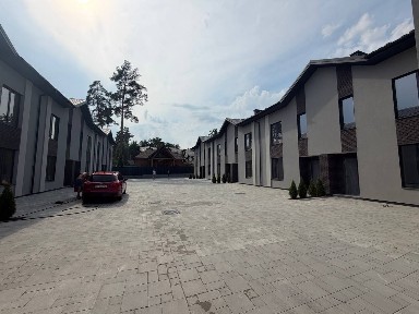 Продаж готового таунхаусу з керамоблоку з газом