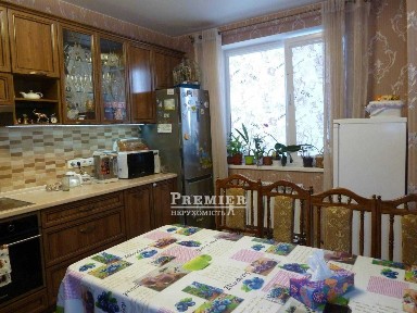 Простора 2-кмнатна квартира 71 кв. м Відмінна локація. Новий ЖК