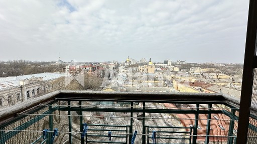 Трикімнатна квартира в центрі, парк Шевченка, програми