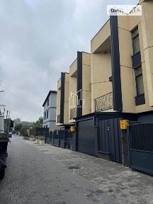 Продаж 3 поверхового таунхауса з ділянкою на 1 сотку, 153 кв. м, 3 кімнати, на вул. В'ячеслава Липинського 34 • ID 34936491
