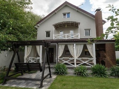 Довгострокова оренда будинку від посередника на вул. Центральна 1 • ID 34935639