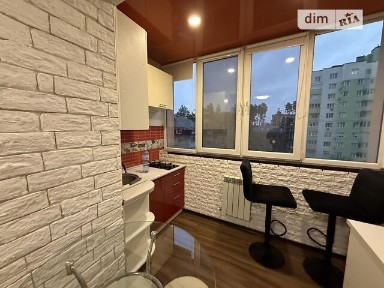 Продам терміново ! Квартира з ремонтом меблями та технікою, 1-кімн., 37 м², Ірпінь. Поруч центральний парк