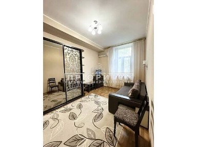 Продаж 2к квартири 41 кв. м на дор. Фонтанська • ID 34937013