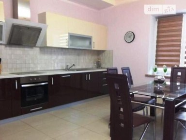 Продаж 3 поверхового будинку з ділянкою на 6 соток, 305 кв. м, 5 кімнат, на вул. Леонідівська • ID 34936333
