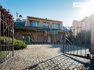 Продаж 2 поверхового будинку з ділянкою на 10 соток, 646.8 кв. м, 5 кімнат, на вул. Лісна • ID 34935982