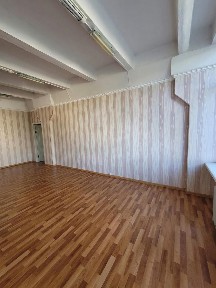 Оренда приміщеня: офіс 83м2, до метро 5 хвилин