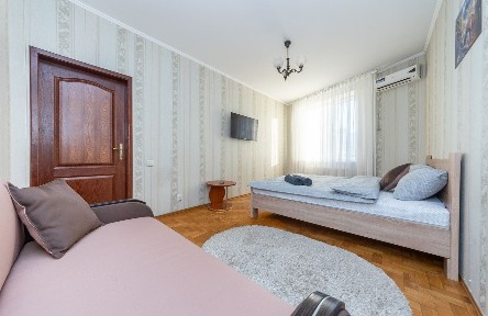 Позняки, Осокорки Ахматовой 45,Рівер мол, подобова аренда квартир