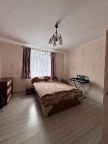 Продаж 2-кімнатної квартири по вул. Карпинця, неподалік готель Надія
