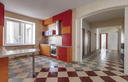Продаж 5к. квартири у центрі Харкова з автономним опаленням!