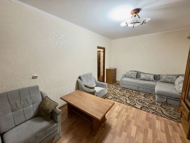 Київ, Дарницький, вулиця Михайла Драгоманова 8