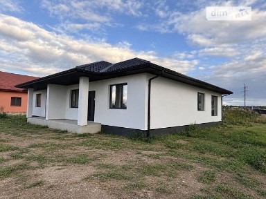 Продаж 1 поверхового дуплекса з ділянкою на 5.5 сотки, 90 кв. м, 4 кімнати, на Крайня • ID 34937904