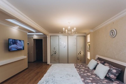 Подобова аренда двокімнатної квартири в центрі міста, вул. Харьківська