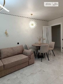 Продаж 2к квартири 72 кв. м на вул. Смакули • ID 34938071