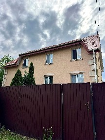 Продається сучасний двоповерховий будинок на березі Десни з хамамом та камінним будинком