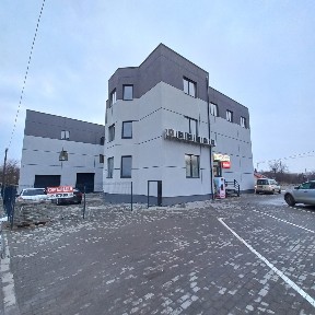 Оренда. Комеріця. Вільно 93м². 49м². 21м². Офіс Кабінет. Бізнес.