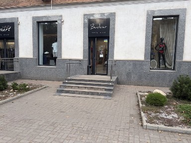 Оренда магазина BUDUAR з інвертором та центральним опаленям.