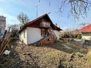 Продаж будинку вул. Івасюка